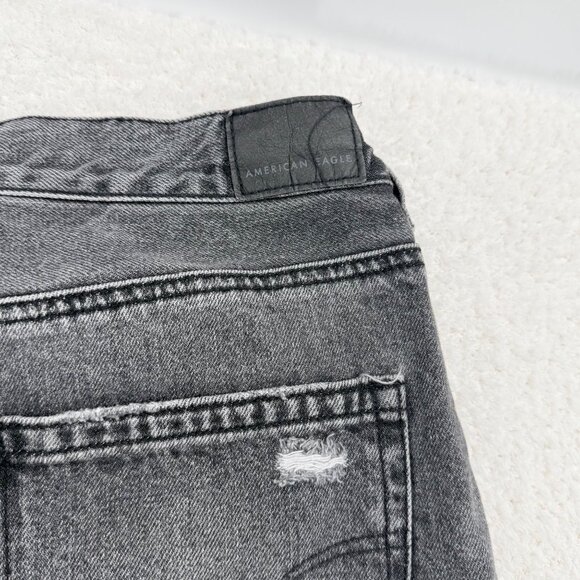 American Eagle Outfitters Womens High-Waisted Black Distressed Jeans Size 8 Shor - Picture 6 of 7